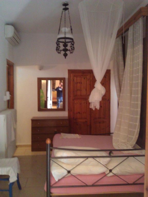 Lela Kaptani Eftalou Olive Grove Mithymna Room photo